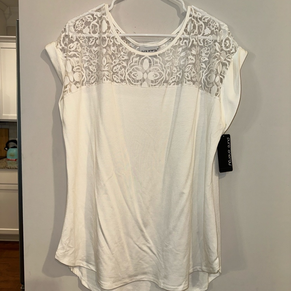 Pure Energy Brand Sleevless style shirt with lace top